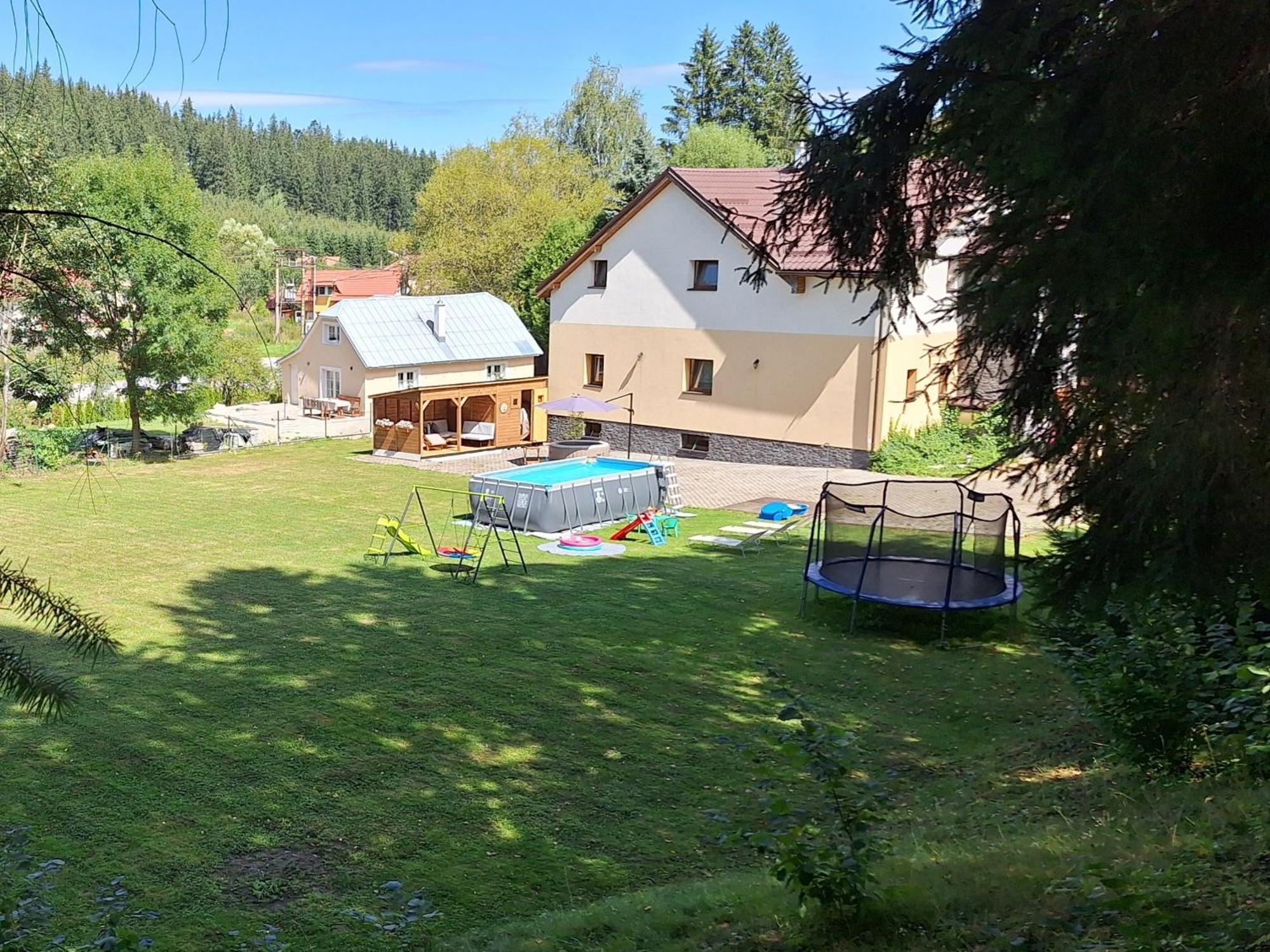 Vila Pohoda Javorniky S Rozlahlym Pozemkom Makov Exterior foto